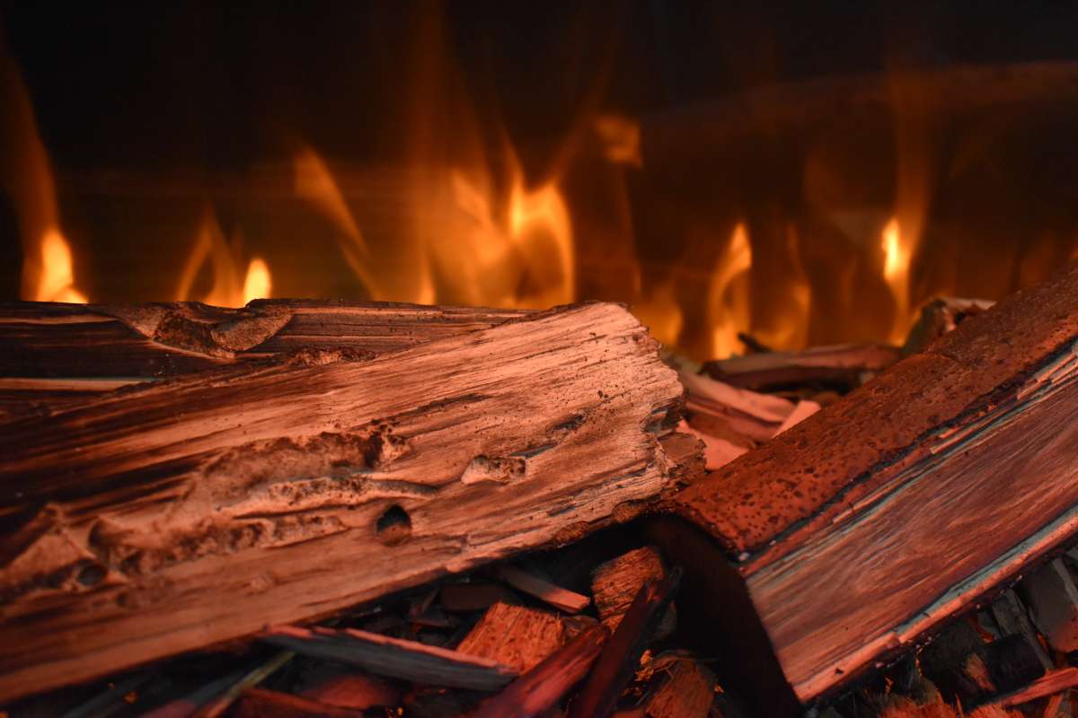 Deluxe Holz fr E-Motion 3D | GLOW FIRE | Elektrokamin | Kaminlicht