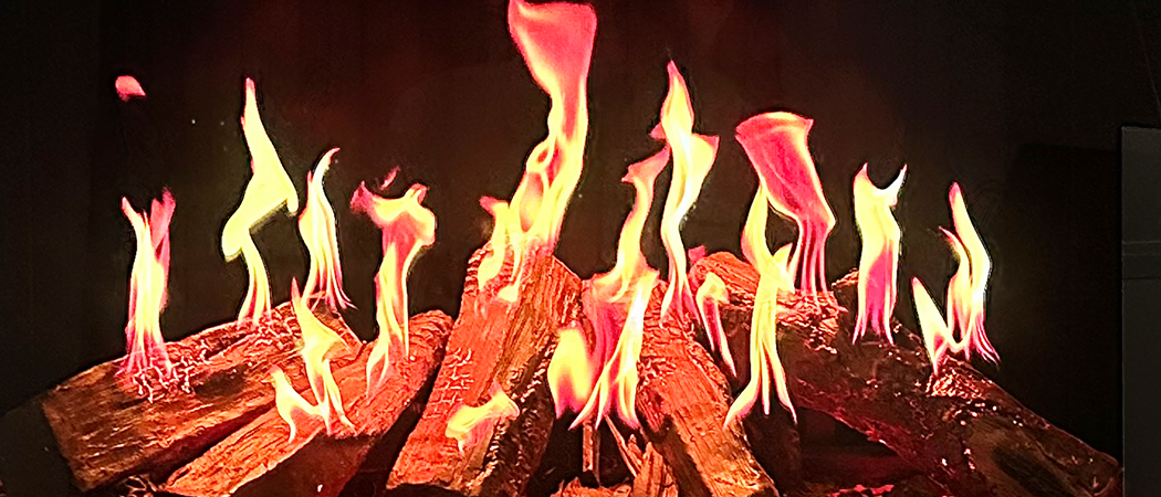 Hologrammkamin Flammeneffekt – schwebend wirkende 3D-Flamme durch Spiegelreflexion