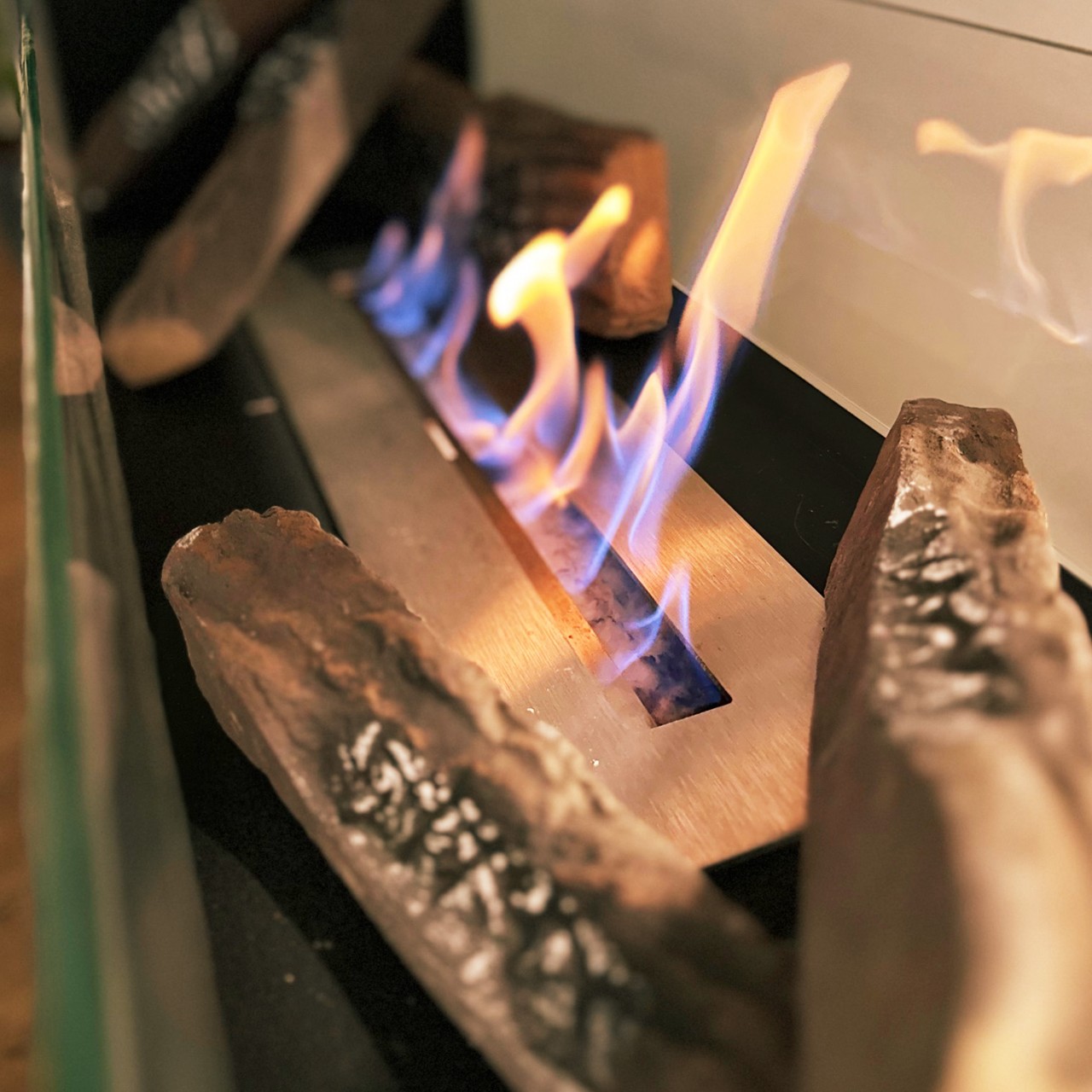 Glow Fire Holzdekoration (9-Teilig) aus Keramik