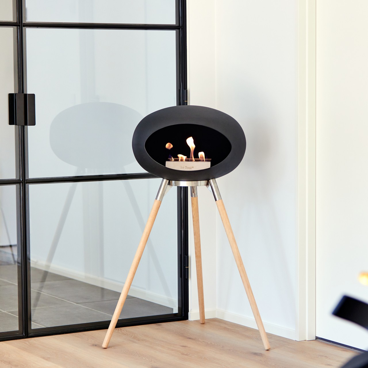 Le Feu Ground High Ethanolkamin mit modernem Design