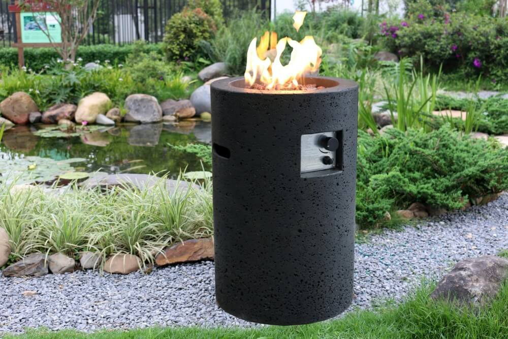 Gas-Feuerstelle Merapi in Basaltoptik aus Faserbeton